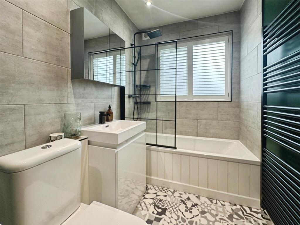 5d364170--4DBD-BBBA-00AAD185047B-29618-00002913FB4