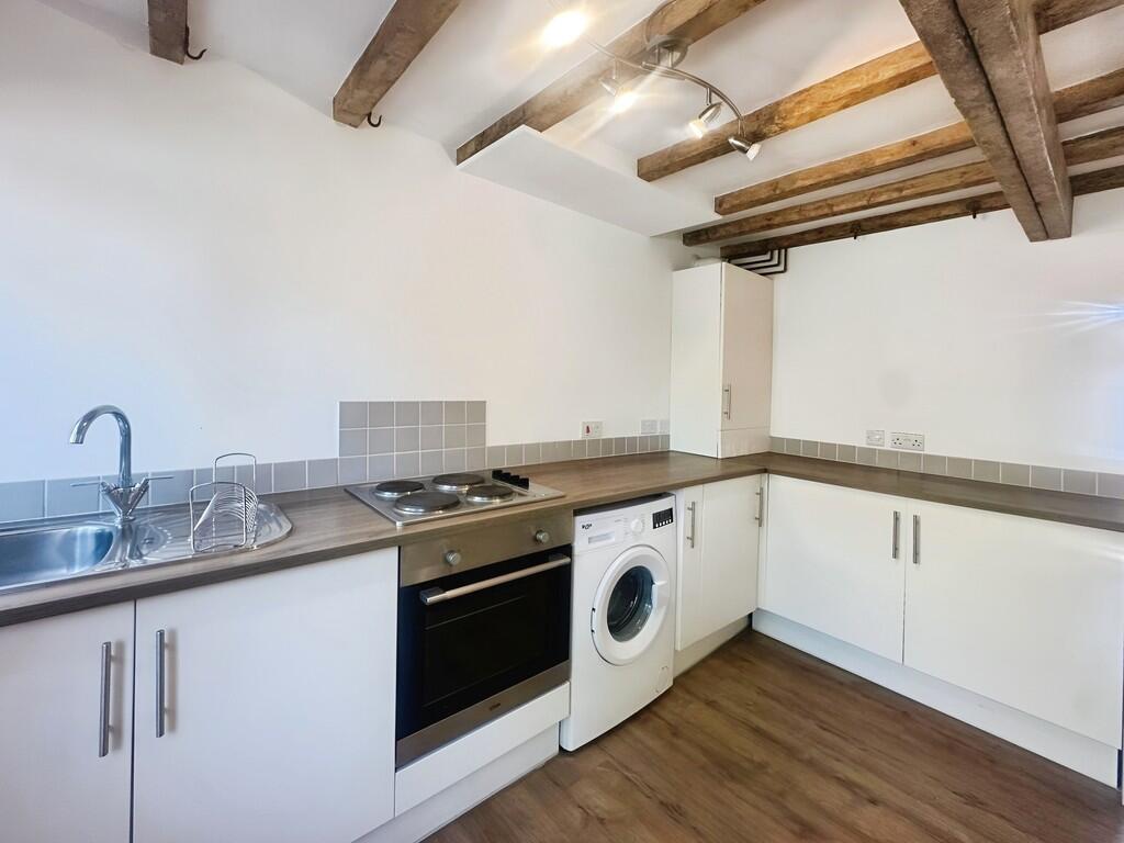 30224843-WhatsApp...