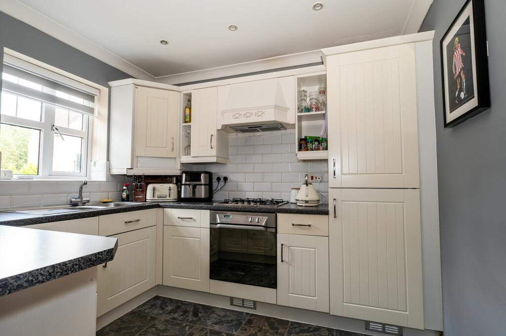 KITCHEN AND LOUNGE