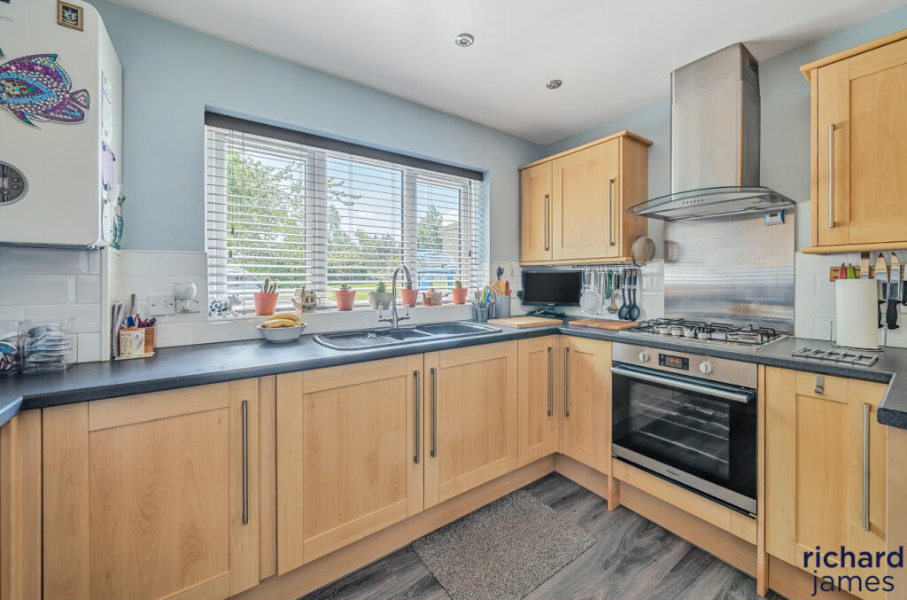 23602f2d-19e3-49a...