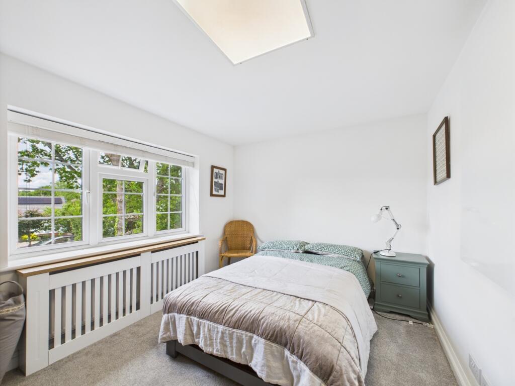 CAM03151G0-PR0045-STILL059