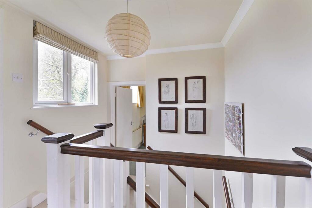 38 Summersbury Drive (10)-1920.jpg
