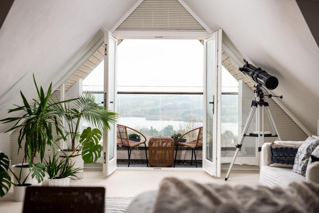 Bedroom1_3.jpg