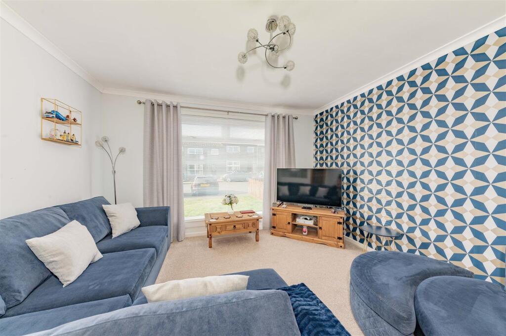 16 Elmgrove Monifieth-6.JPG