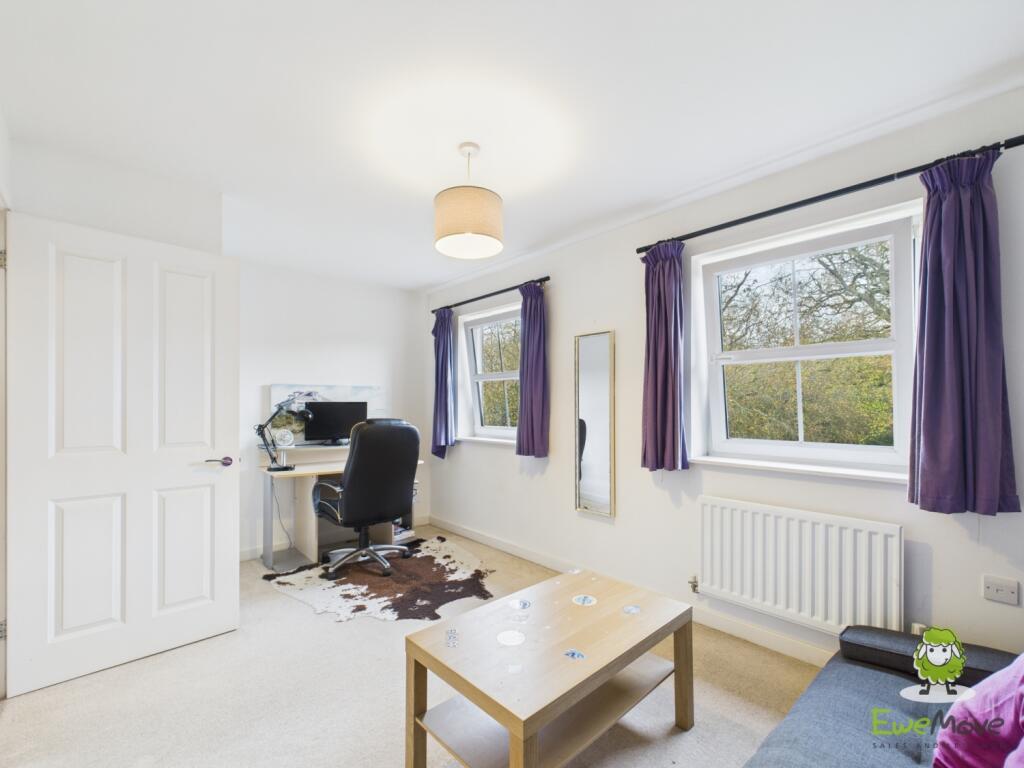 EweMove Estate Agents Basingstoke - Chilworth Way 