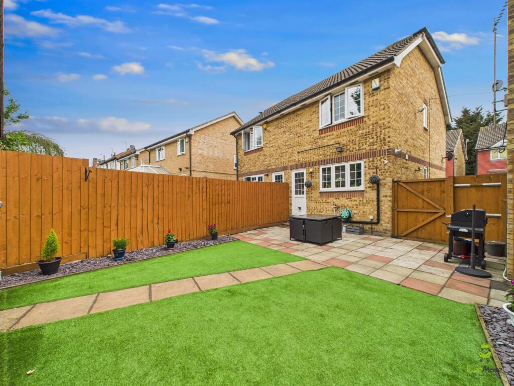 Presented by Clinton at EweMove Bexleyheath and Da