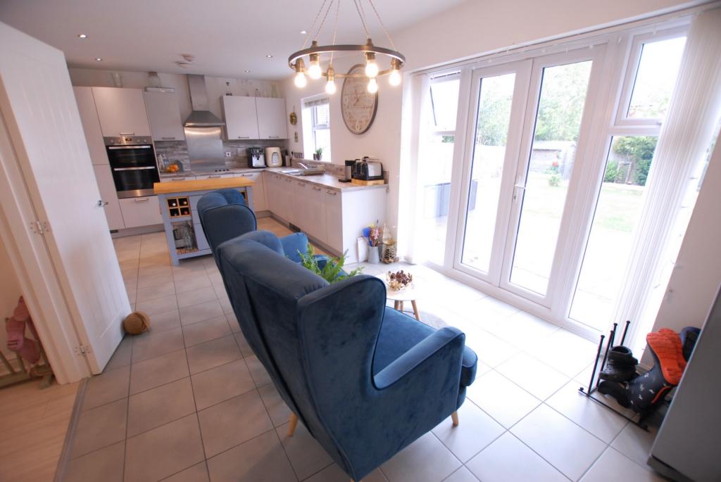 Dining/living area