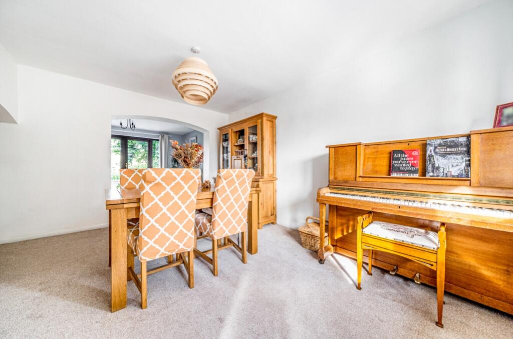 DiningLiving Room B