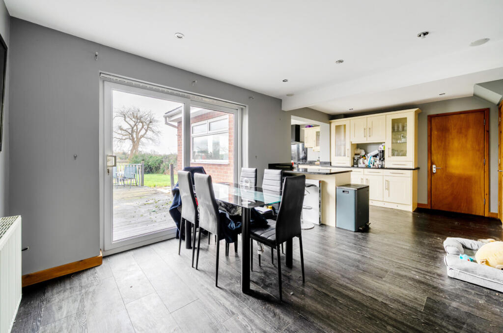 1383454-16-6936e8...