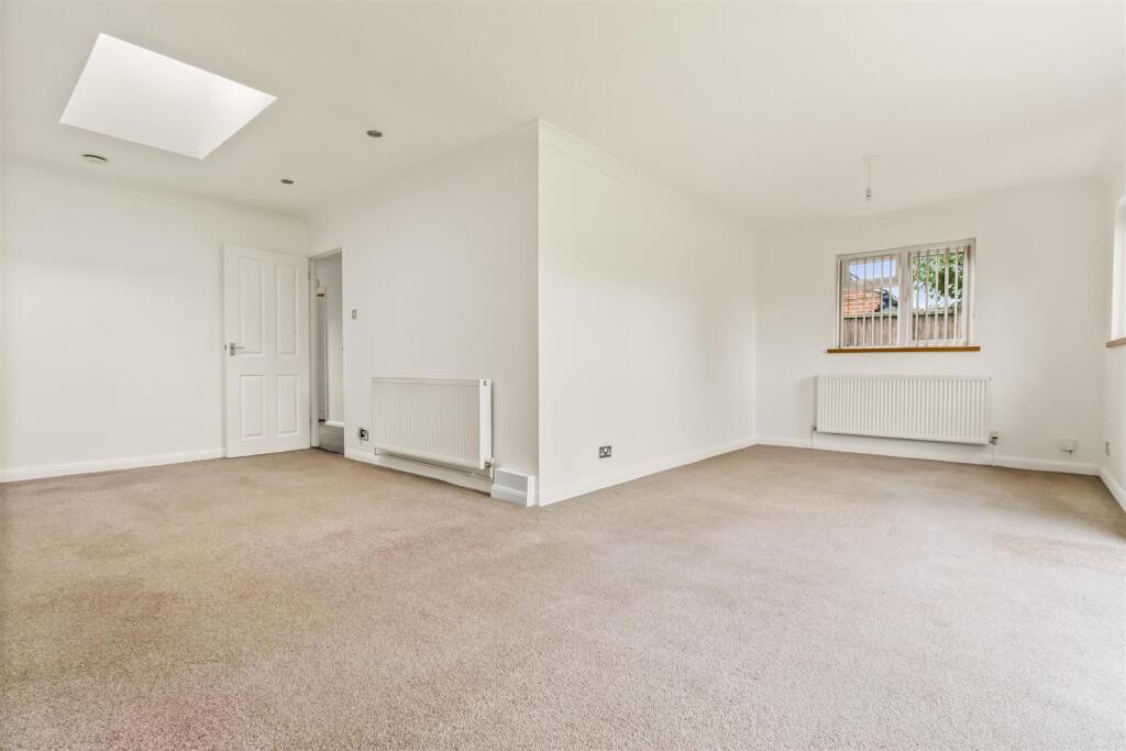 22 Hurley Road_006.JPG