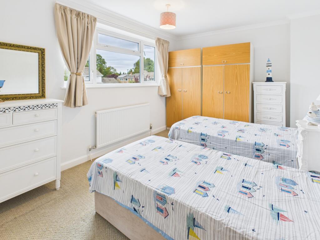 CAM02545G0-PR0483-STILL009