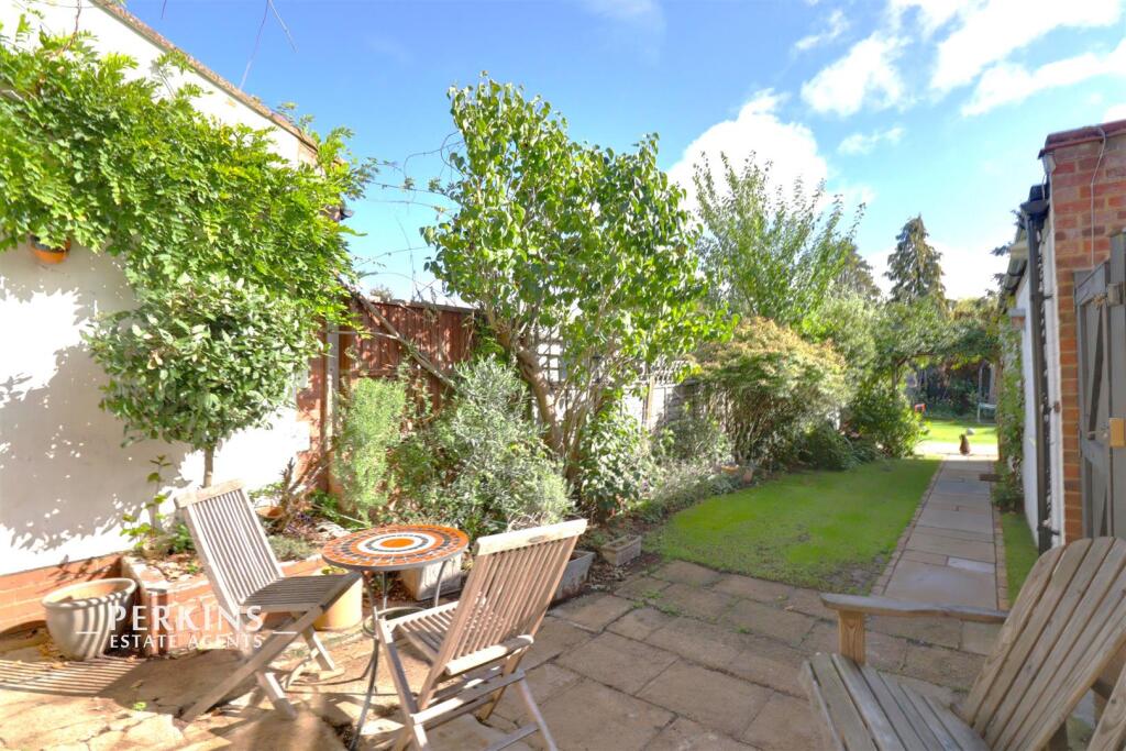 GARDEN.jpg