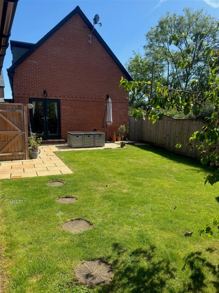 Garden 4.jpg