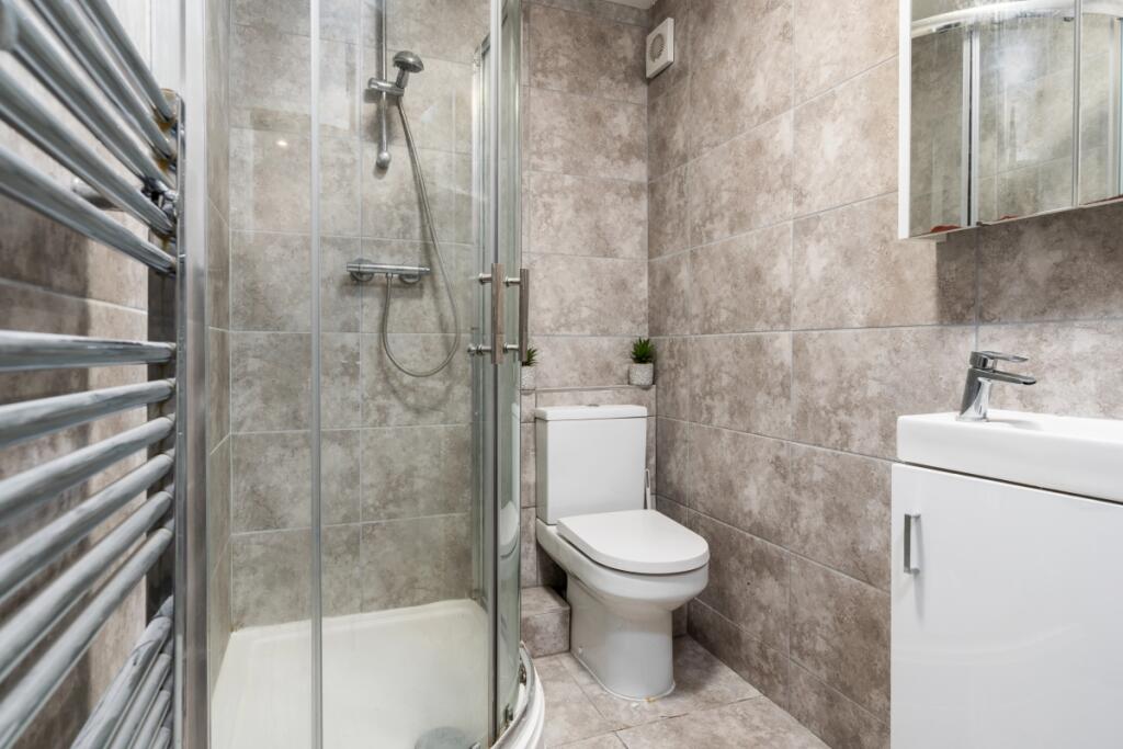 62 Derby, Bathroom 3