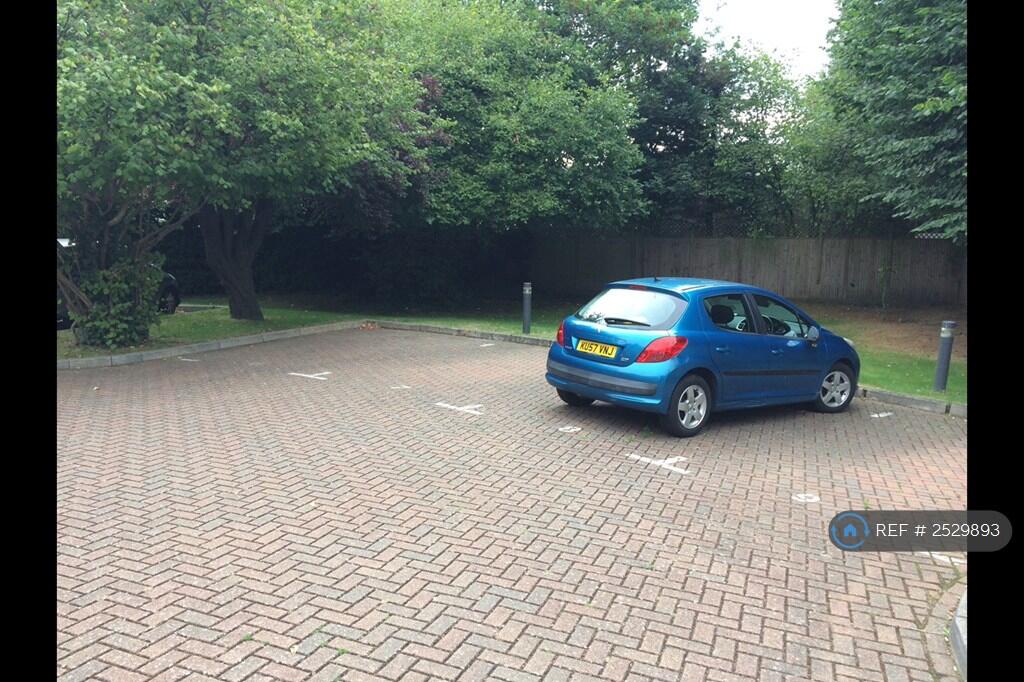 Back Communal Garden And Allocated Parking 