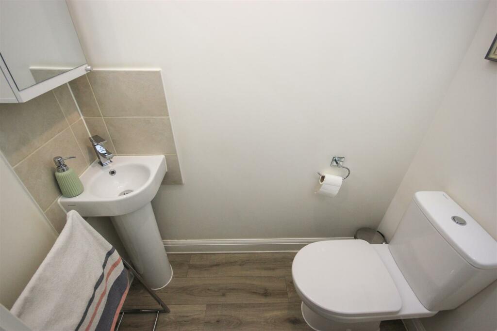 cloakroom..jpg