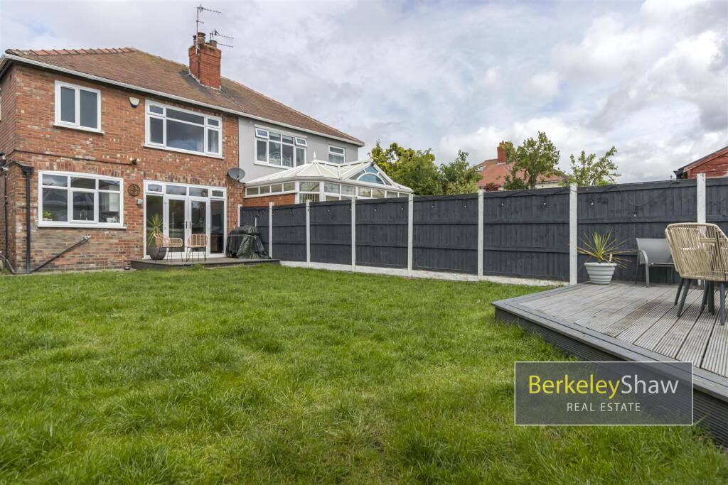 Thornfield Road Thornton L23