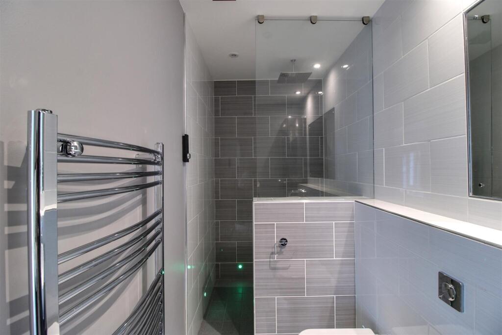 En Suite.JPG