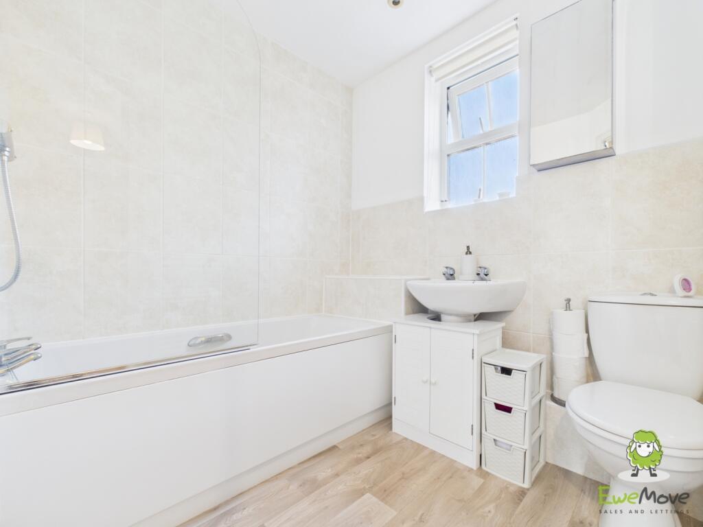 CAM03778G0-PR0283-STILL016