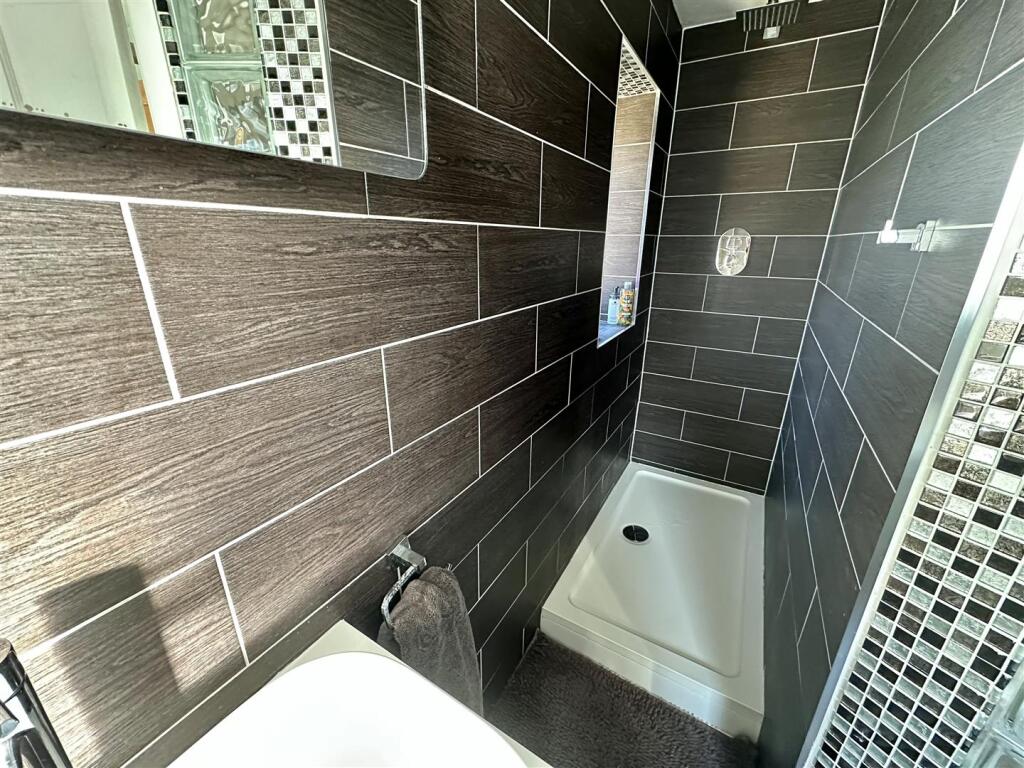 Bramleys Estate Agents - Sandiway Bank - Dewsbury 
