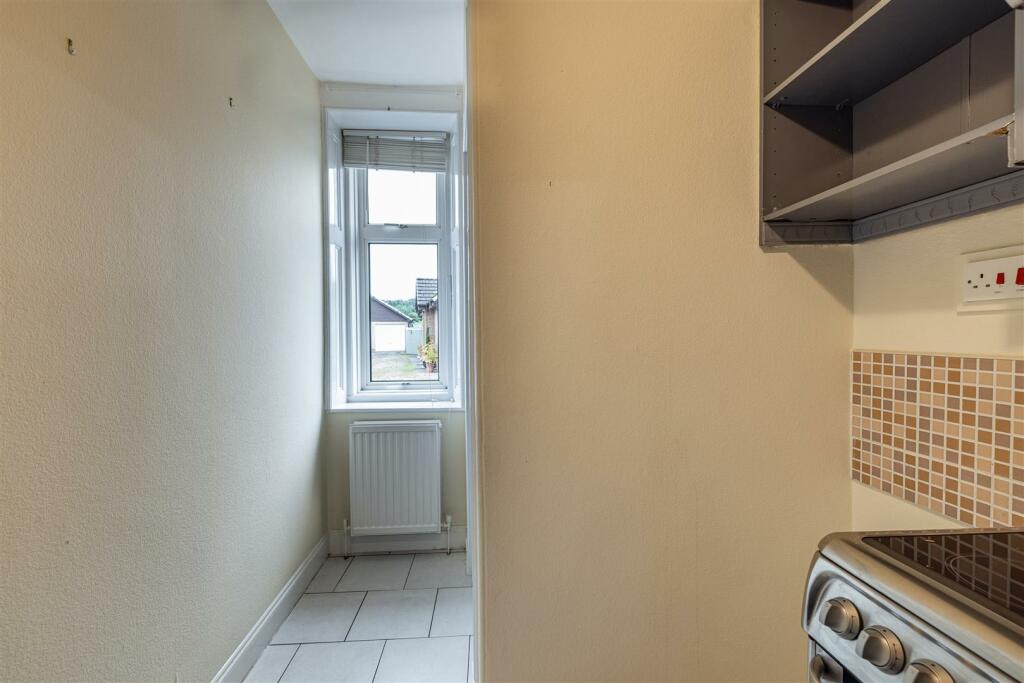 7 Rodgers Place Earlston 12.JPG