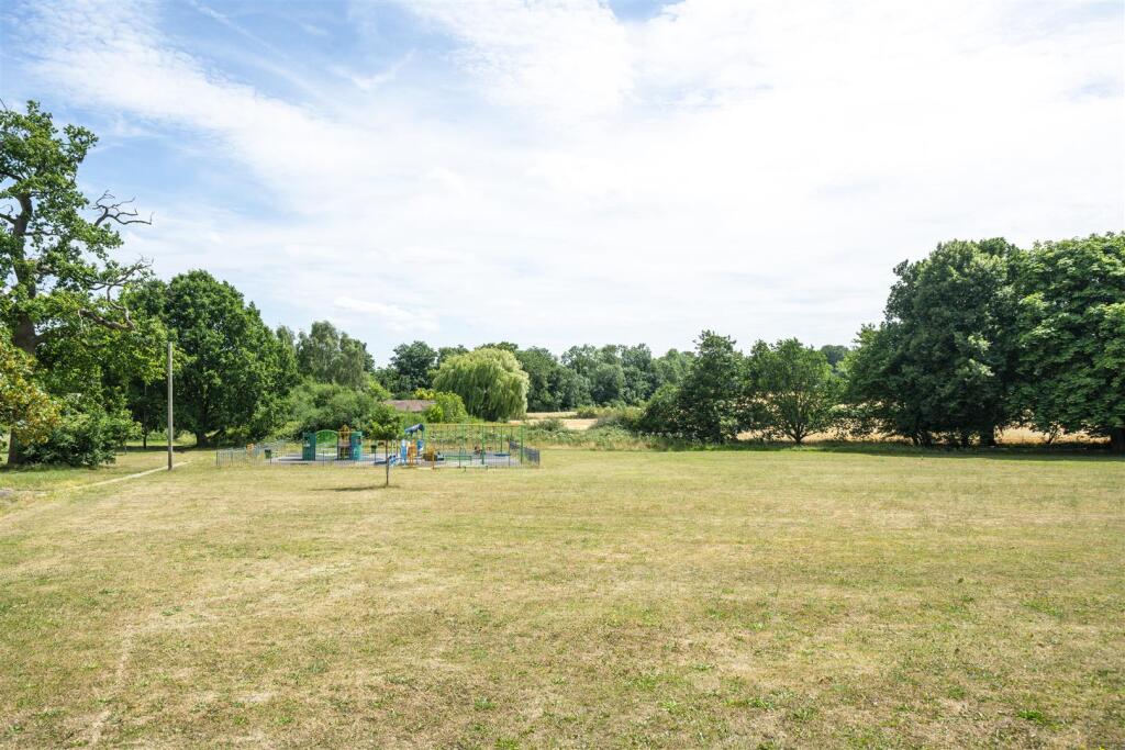 Park Opposite