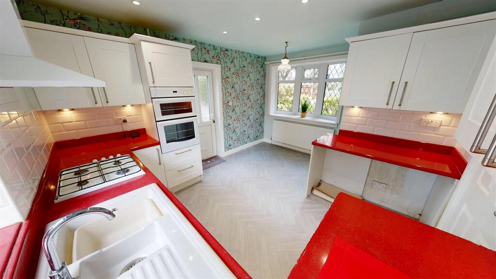 Windlehurst Avenue Kitchen Diner