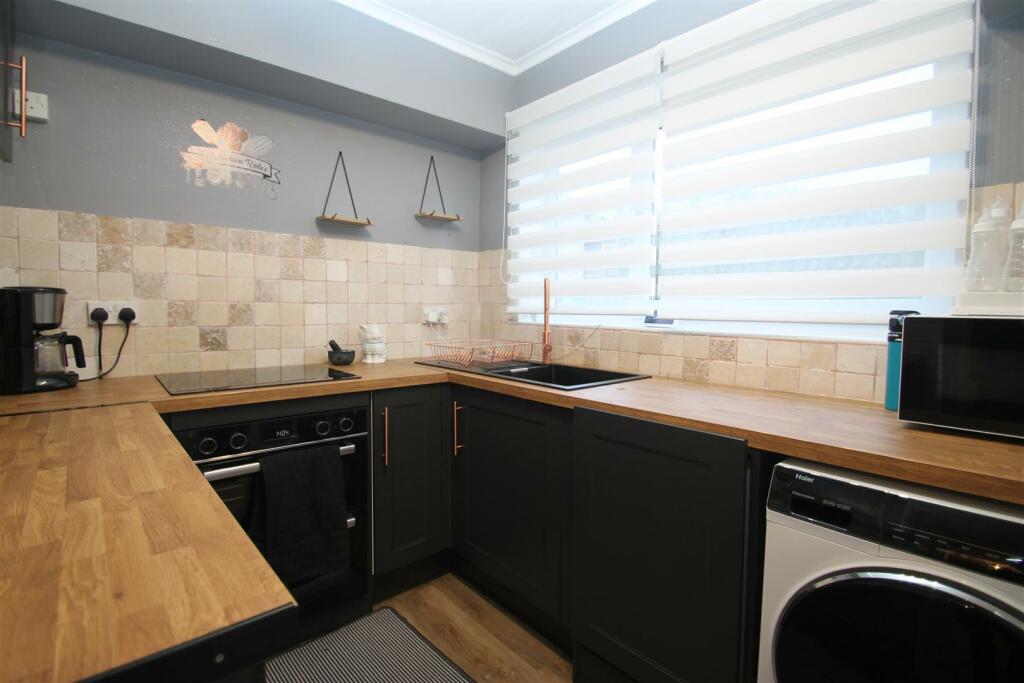 kitchen main.JPG