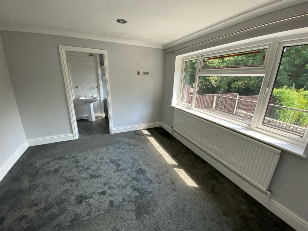 Bedroom no.2 front double:
