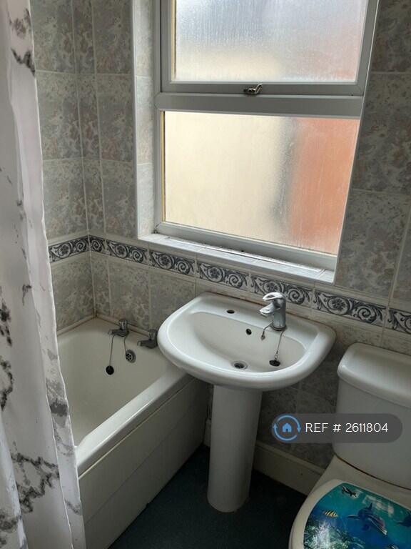 Upstairs Bathroom