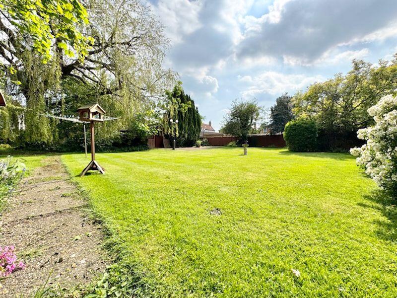 Rear garden view 4