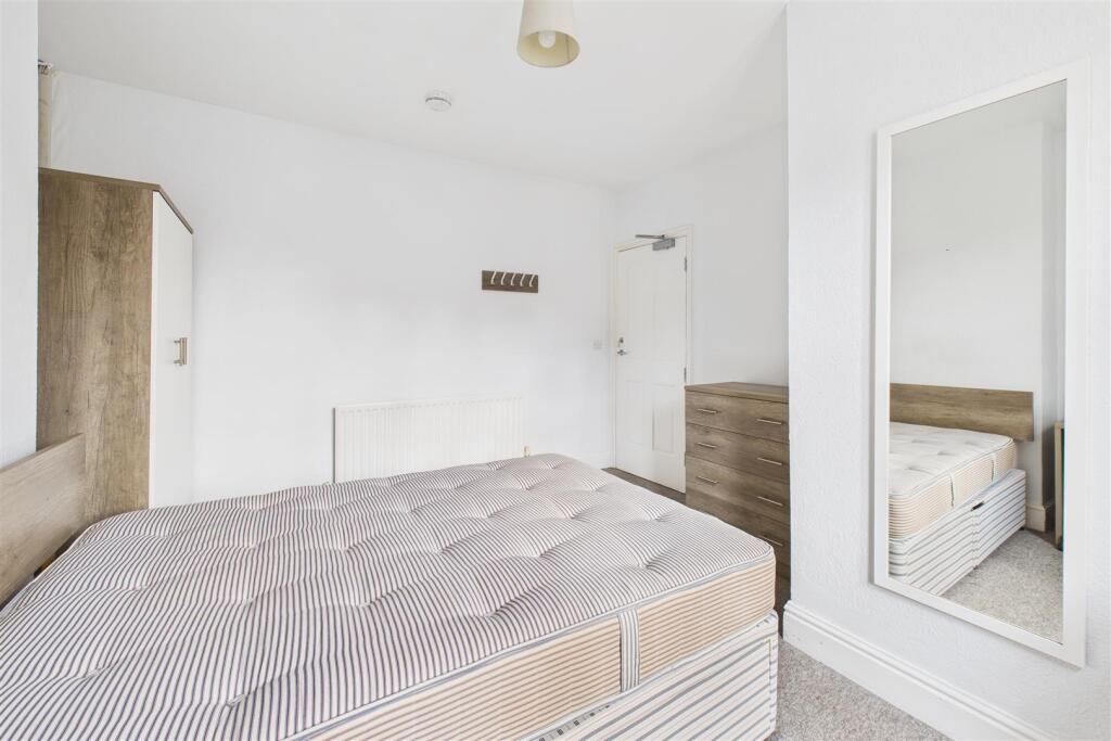 12 Osborne Villas, Kingsdown, Bristol BS2 8BP | Fr