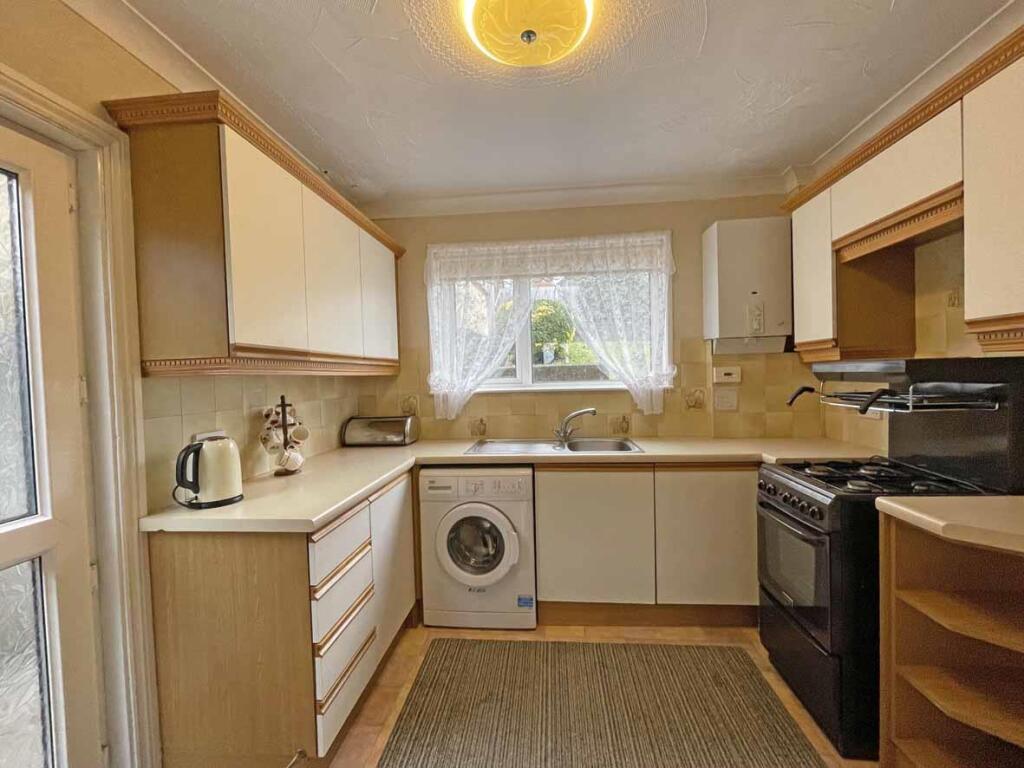 Severn Place 88 - Kitchen 1...jpg