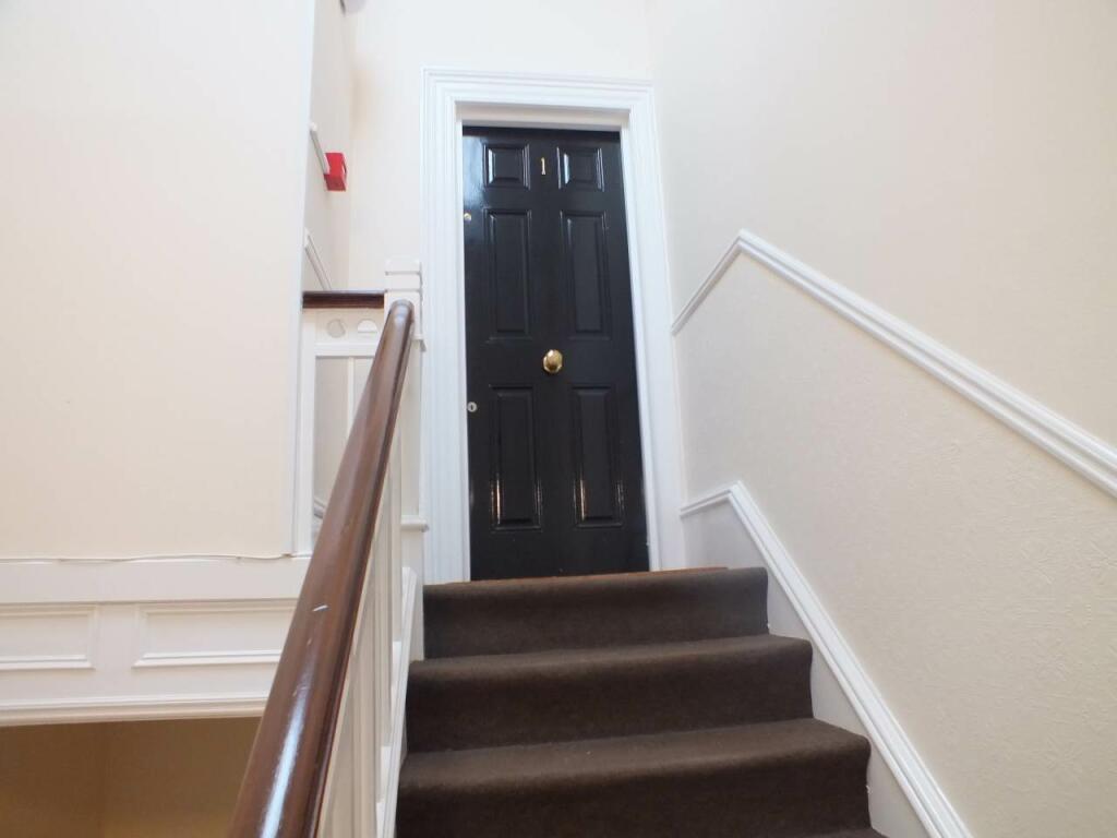 13AR - Entrance