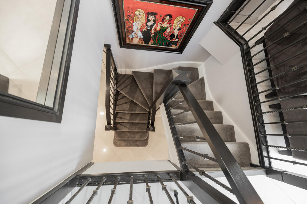 The penthouse, the Ryddings Birtle Road BL9 6UT-15