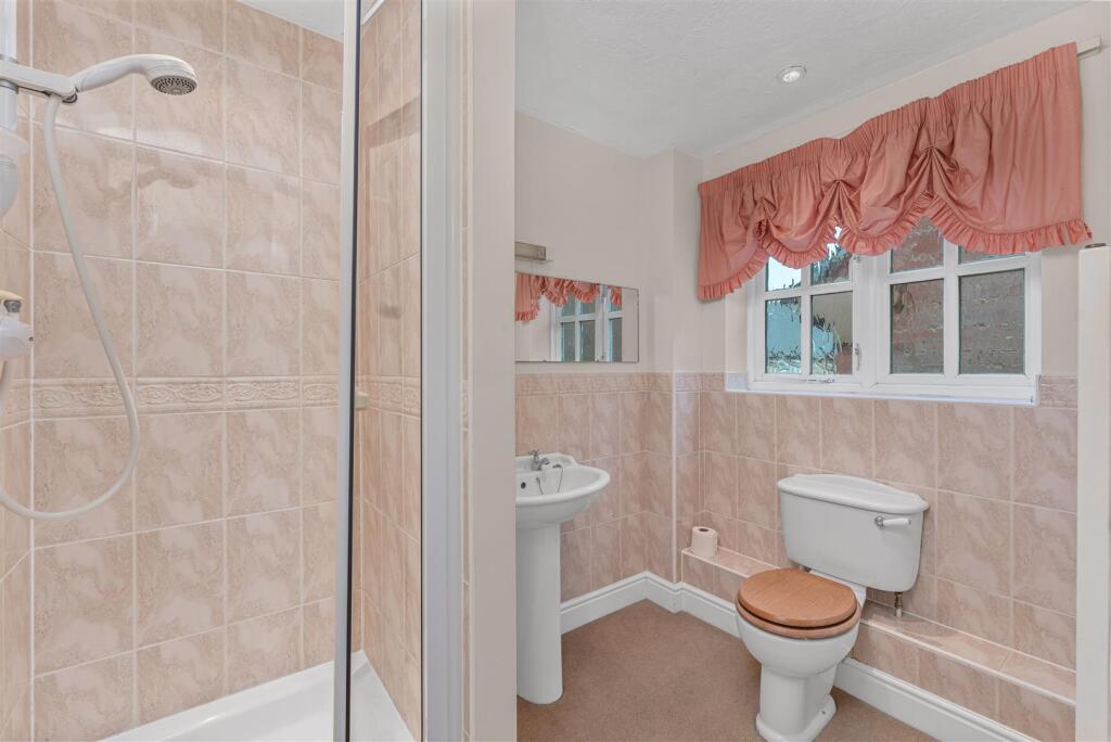 20 Lake Walk, Adderbury-24.jpg