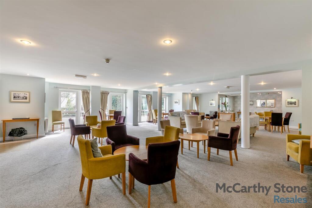 8641860-interior16.jpg