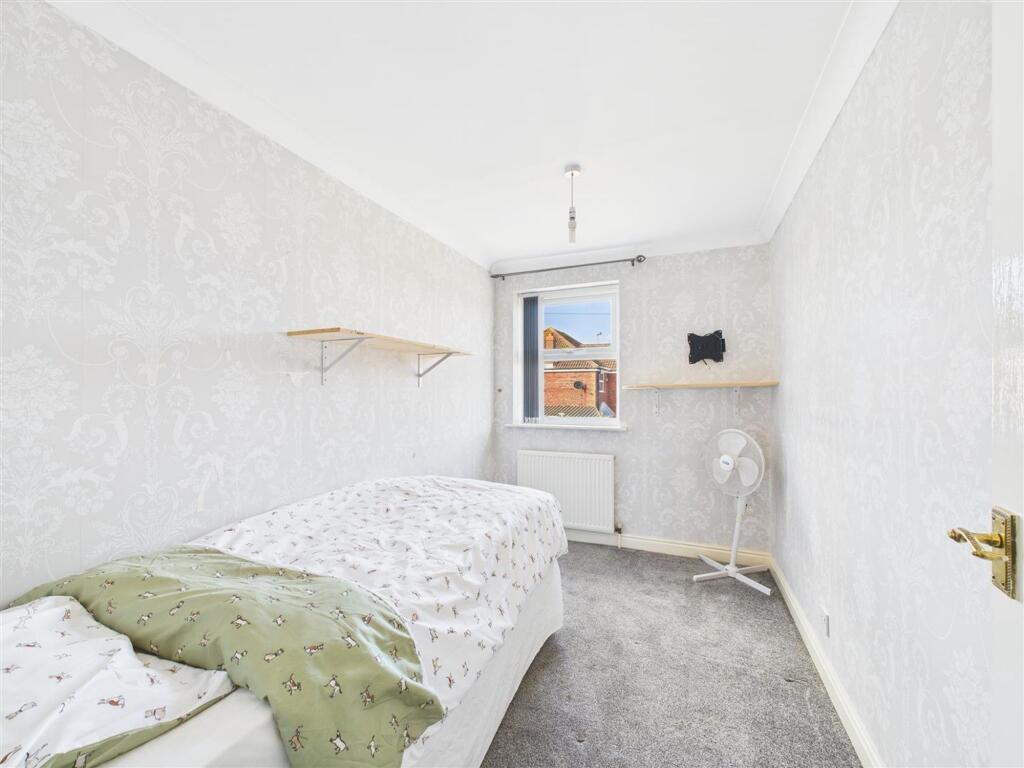 BEDROOM 3
