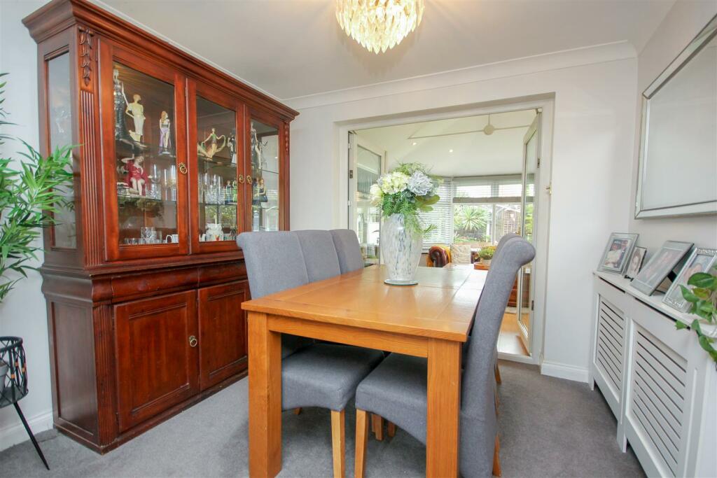 Dining Room.jpg