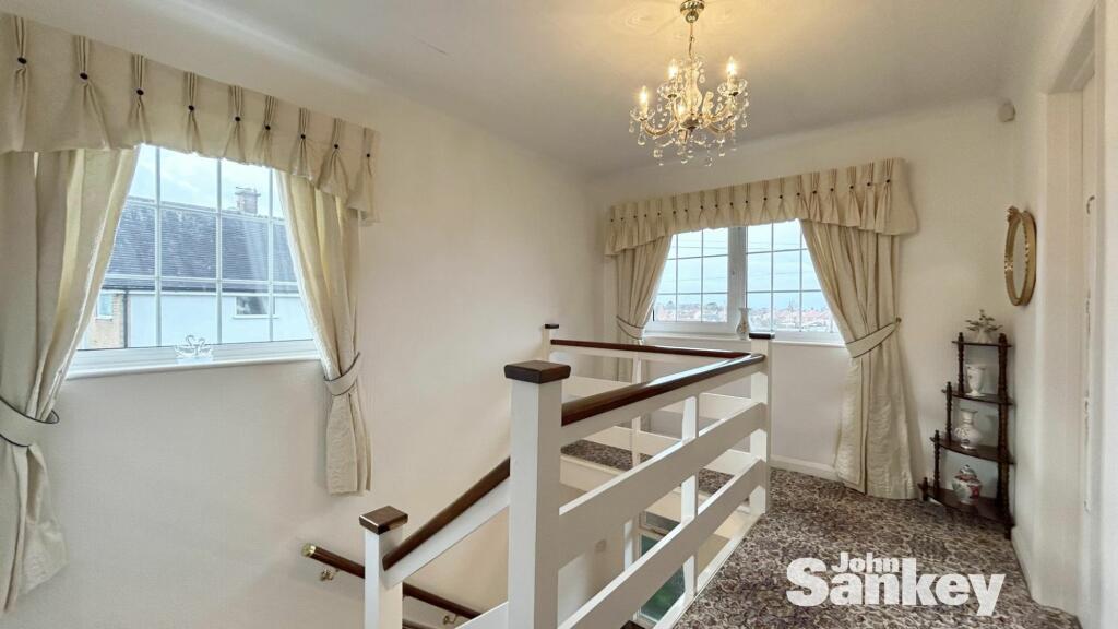 20 Rutherford_5205.jpg