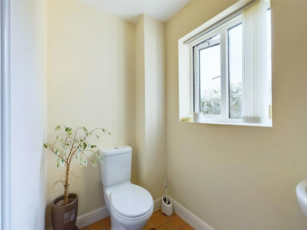 First Floor W/C
