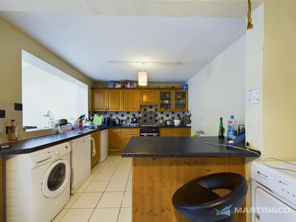 CAM02318G0-PR0311...