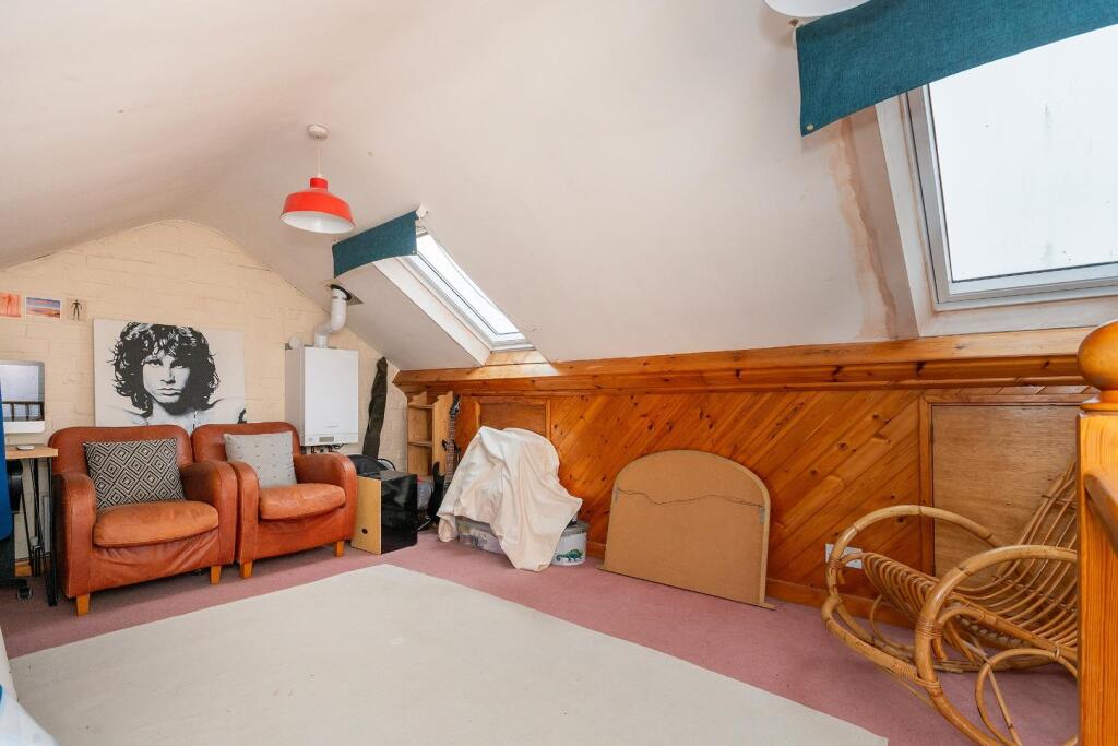 0S4RBN - Loft Room C.jpg