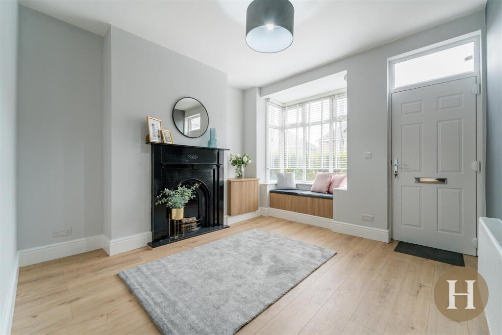 Hadleigh Estate Agents-35.jpg