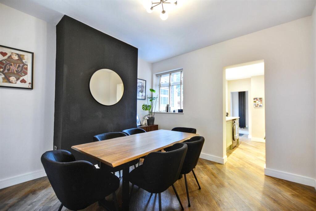 Dining Room_1.jpeg