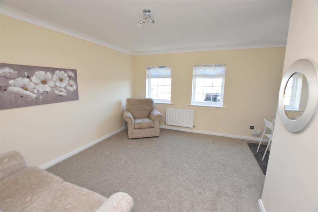 Lounge Area.JPG