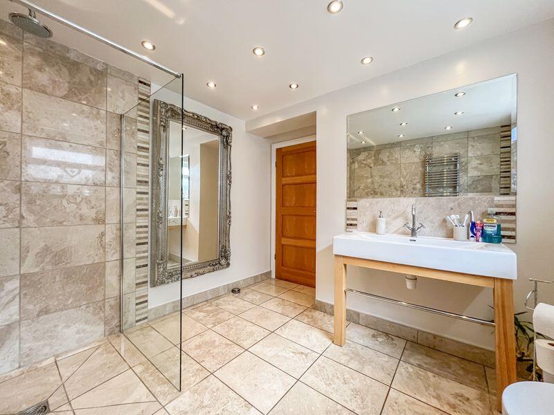 WET ROOM