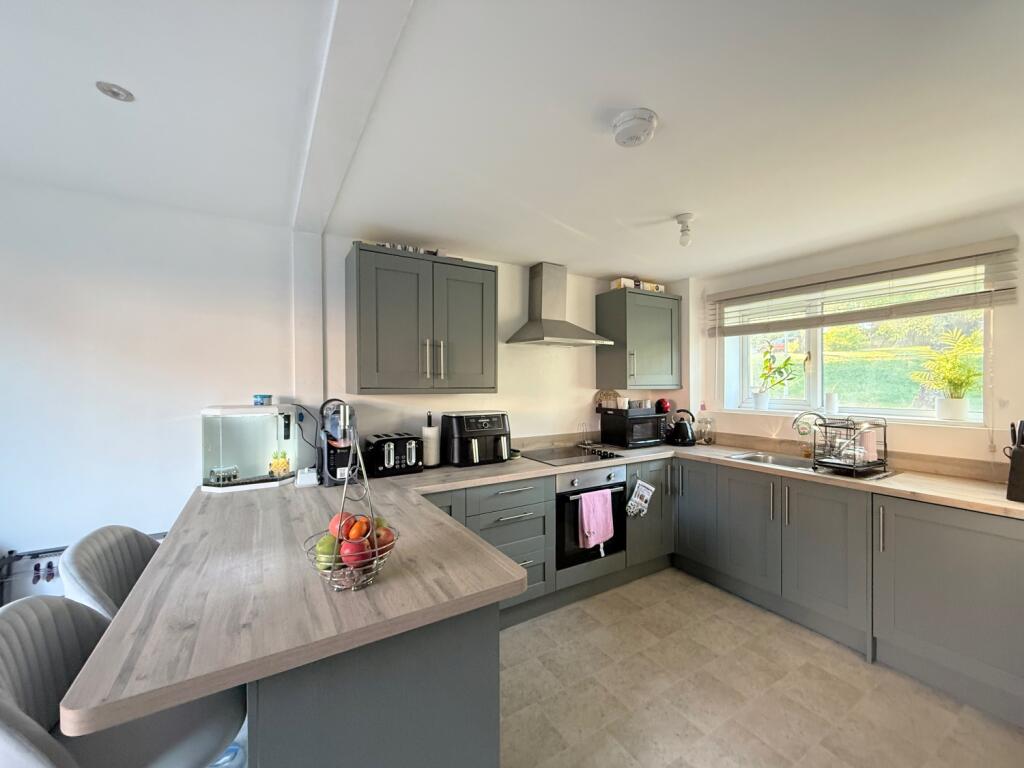 2E4E44FB-E1BE-41A3-A0F5-569AE4DB3535