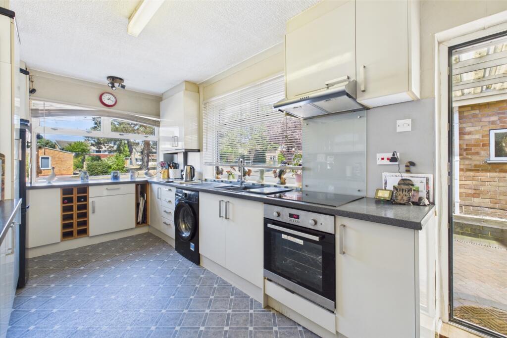 CAM03162G0-PR0265-STILL003