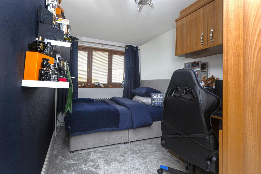 Bramleys Estate Agents - Dewsbury Road - Elland (4